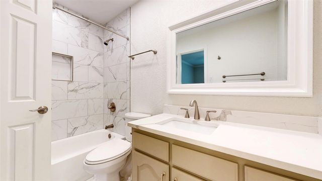 3713 Teal Lane, Bedford, TX 76021