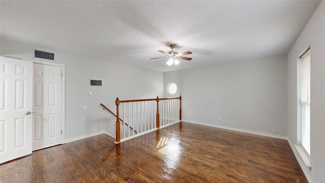 3713 Teal Lane, Bedford, TX 76021