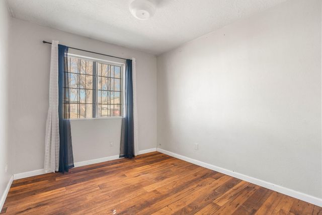 814 Sunbird Road SW, Albuquerque, NM 87121