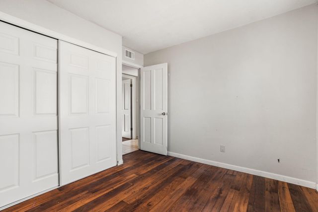 814 Sunbird Road SW, Albuquerque, NM 87121