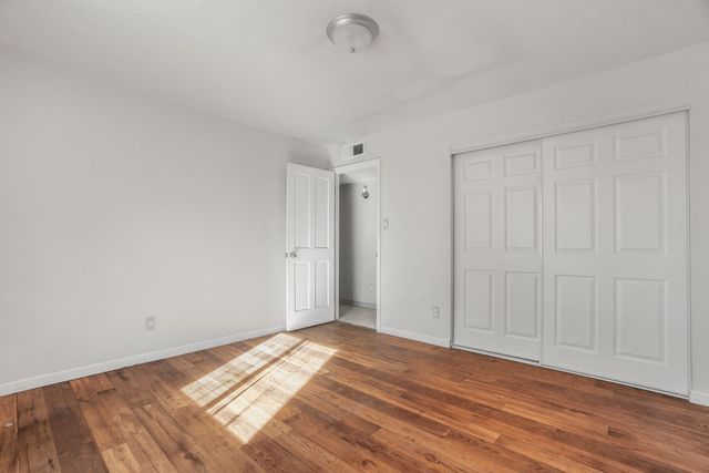 814 Sunbird Road SW, Albuquerque, NM 87121