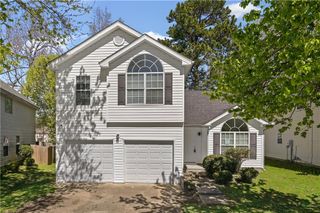 2816 Two Lakes Circle, South Fulton, GA 30349