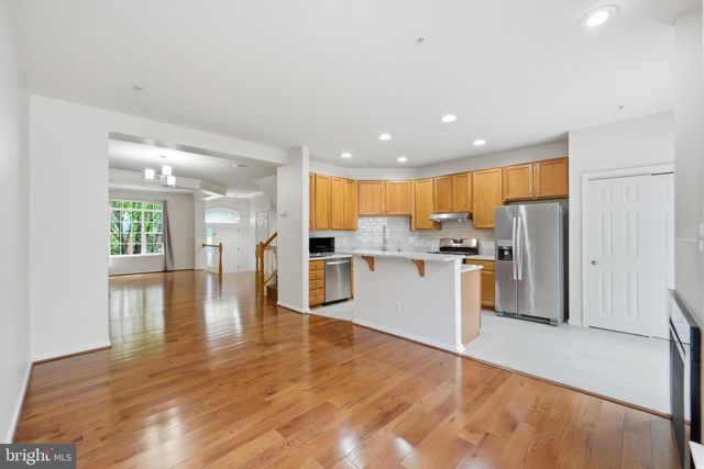 13050 TOWN COMMONS DR, Germantown, MD 20874