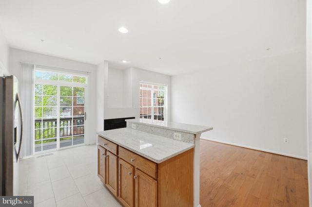 13050 TOWN COMMONS DR, Germantown, MD 20874