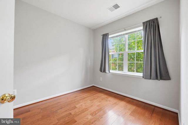 13050 TOWN COMMONS DR, Germantown, MD 20874