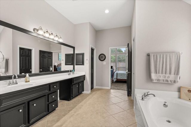 13610 Hammond Hills Lane, Houston, TX 77044