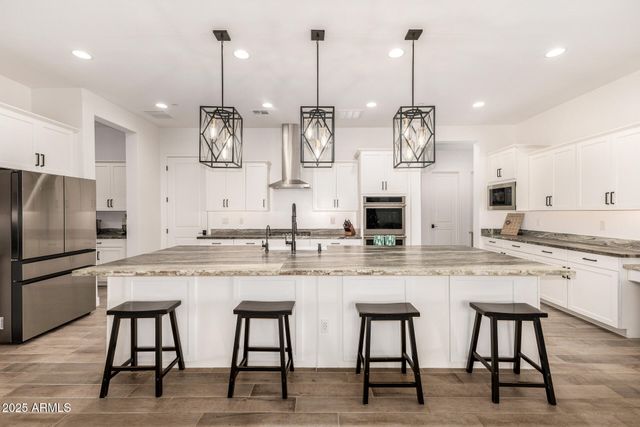 21124 W WINDSOR Avenue, Buckeye, AZ 85396