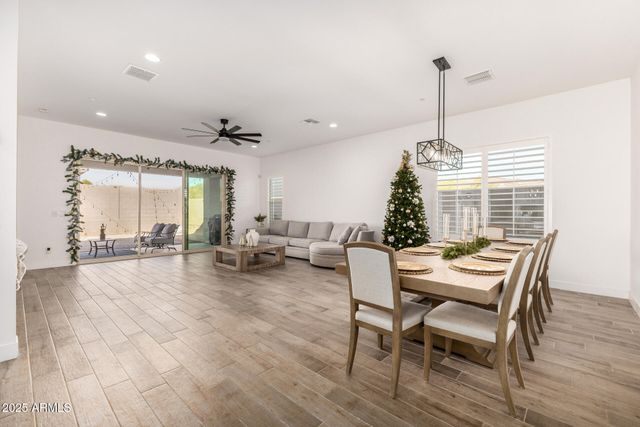 21124 W WINDSOR Avenue, Buckeye, AZ 85396