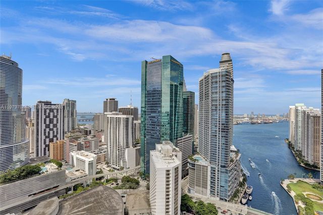 31 SE 5th St 4112, Miami, FL 33131