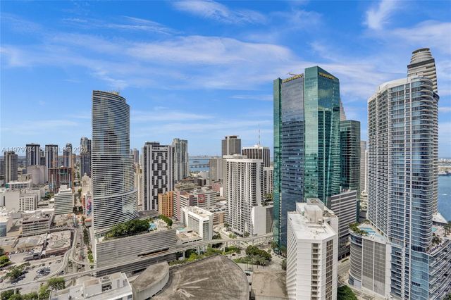 31 SE 5th St 4112, Miami, FL 33131