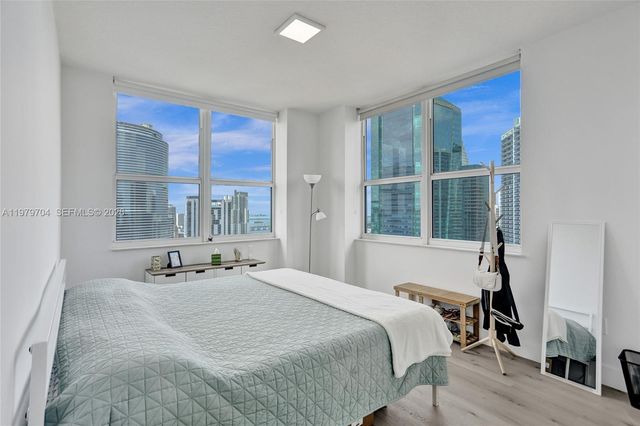 31 SE 5th St 4112, Miami, FL 33131