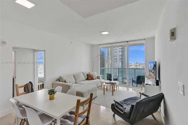 31 SE 5th St 4112, Miami, FL 33131