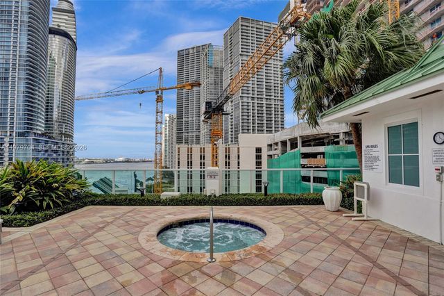 31 SE 5th St 4112, Miami, FL 33131