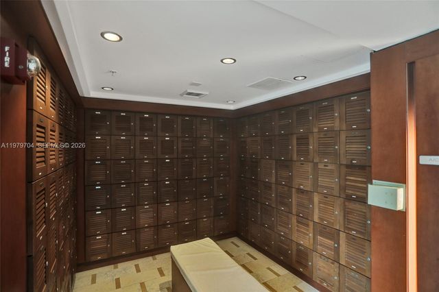 31 SE 5th St 4112, Miami, FL 33131