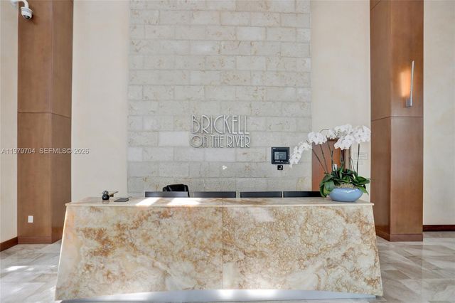 31 SE 5th St 4112, Miami, FL 33131