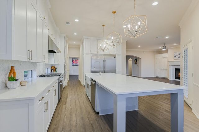 4501 Golf Vista DR, Austin, TX 78730
