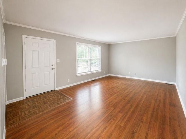 125 Mossland Dr, Clarksville, TN 37042
