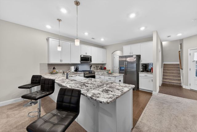 250 Cloverbrook Way, Gallatin, TN 37066