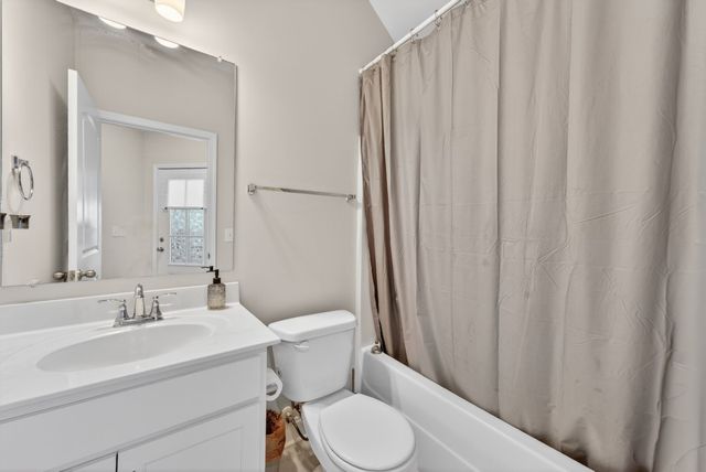 250 Cloverbrook Way, Gallatin, TN 37066