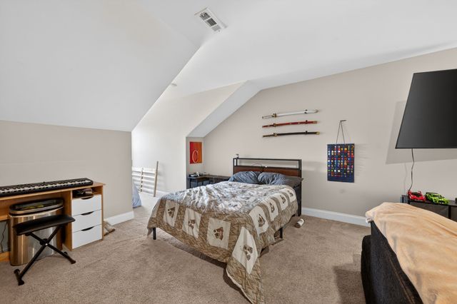 250 Cloverbrook Way, Gallatin, TN 37066