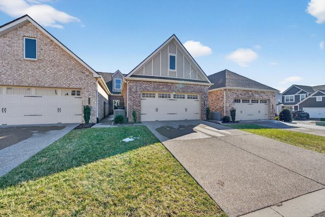 250 Cloverbrook Way, Gallatin, TN 37066