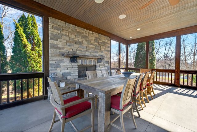 250 Cloverbrook Way, Gallatin, TN 37066