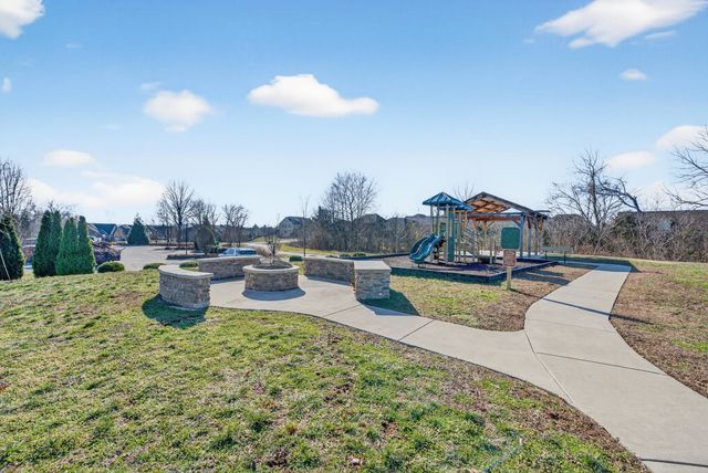 250 Cloverbrook Way, Gallatin, TN 37066