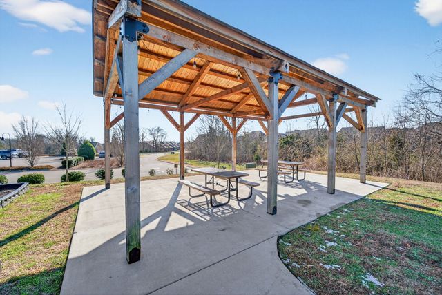 250 Cloverbrook Way, Gallatin, TN 37066