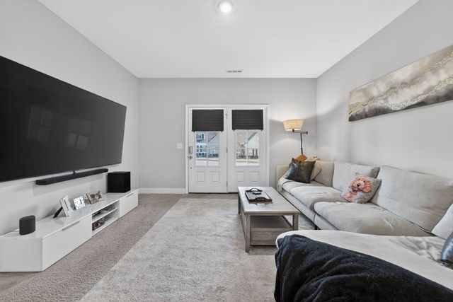 250 Cloverbrook Way, Gallatin, TN 37066