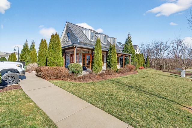 250 Cloverbrook Way, Gallatin, TN 37066