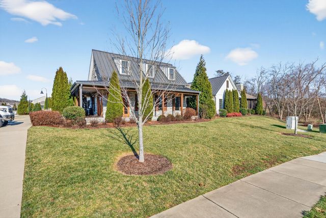 250 Cloverbrook Way, Gallatin, TN 37066