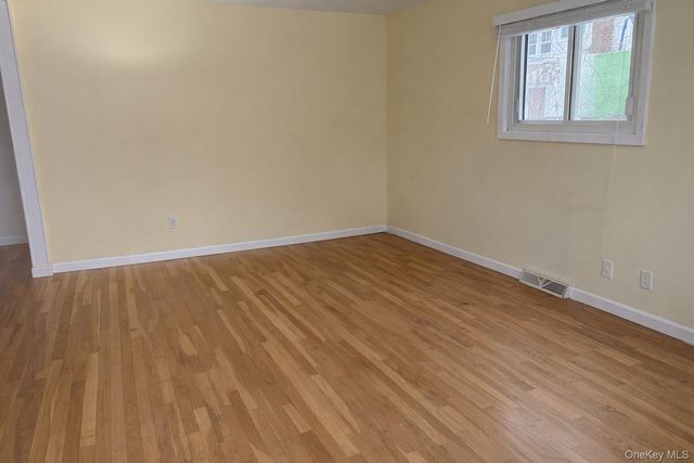 41 Robin Road, Rocky Point, NY 11778