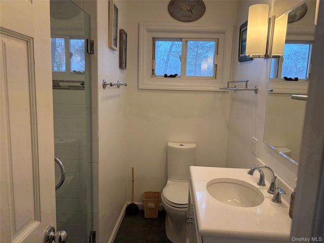 41 Robin Road, Rocky Point, NY 11778