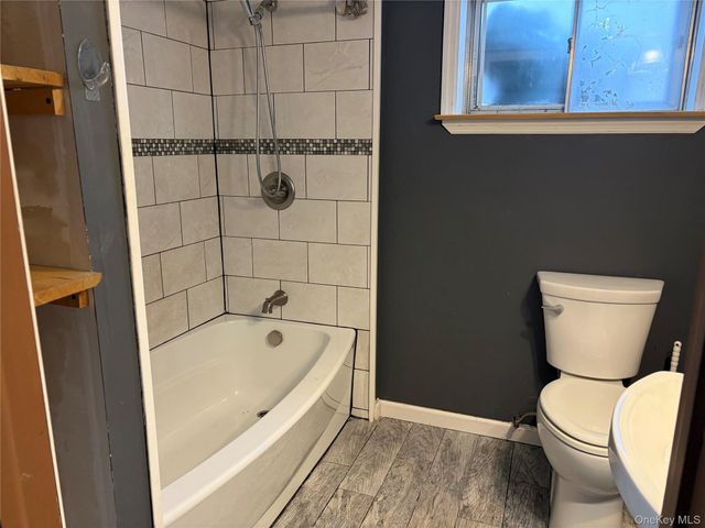 41 Robin Road, Rocky Point, NY 11778