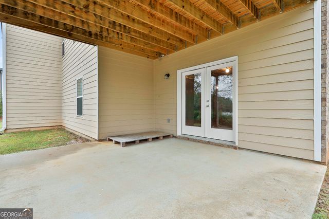 405 Lakeview Way, Lagrange, GA 30241