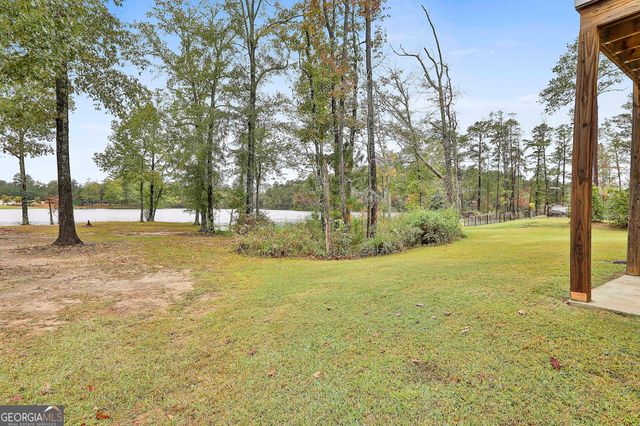 405 Lakeview Way, Lagrange, GA 30241