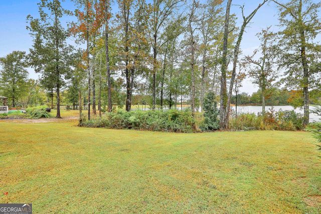 405 Lakeview Way, Lagrange, GA 30241