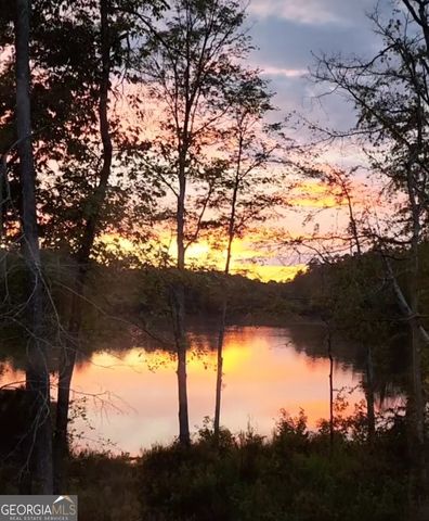 405 Lakeview Way, Lagrange, GA 30241