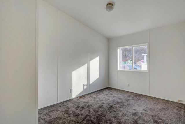 633 E Archwood Drive 53, Eagle Point, OR 97524