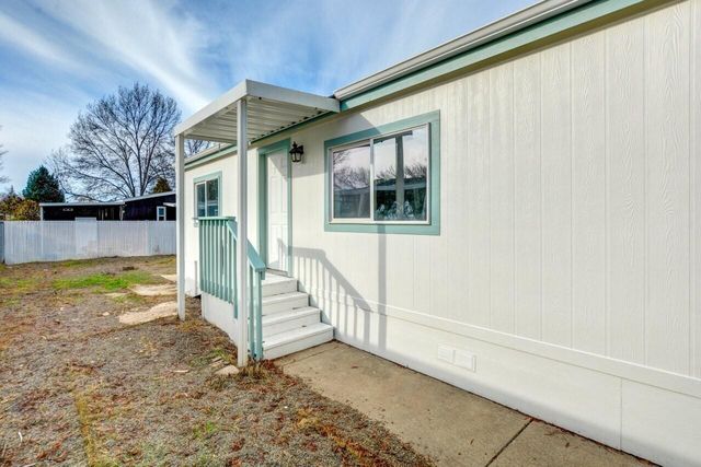 633 E Archwood Drive 53, Eagle Point, OR 97524