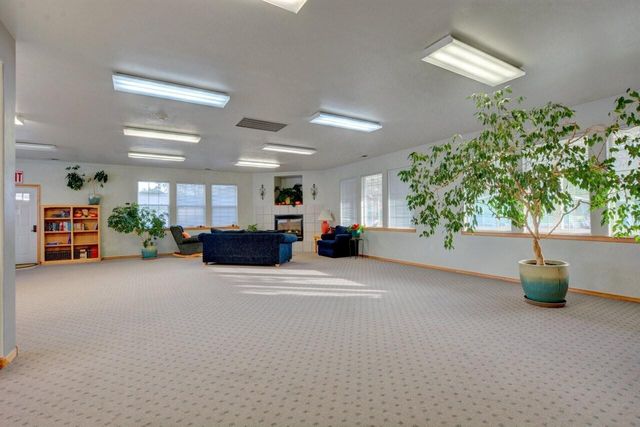 633 E Archwood Drive 53, Eagle Point, OR 97524