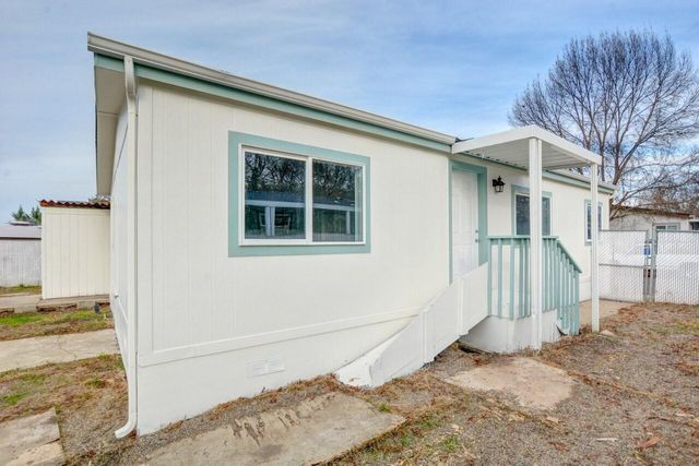 633 E Archwood Drive 53, Eagle Point, OR 97524