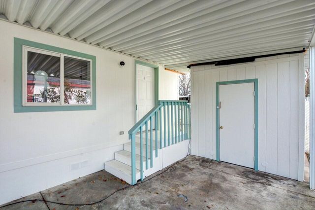 633 E Archwood Drive 53, Eagle Point, OR 97524