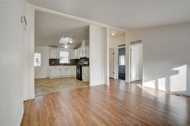 633 E Archwood Drive 53, Eagle Point, OR 97524