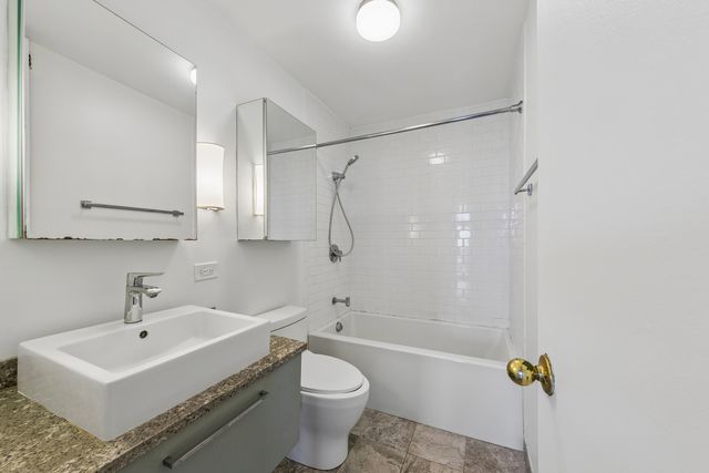 2901 S Michigan Avenue 1404, Chicago, IL 60616