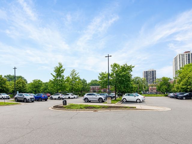 2901 S Michigan Avenue 1404, Chicago, IL 60616