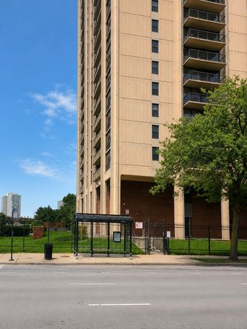 2901 S Michigan Avenue 1404, Chicago, IL 60616