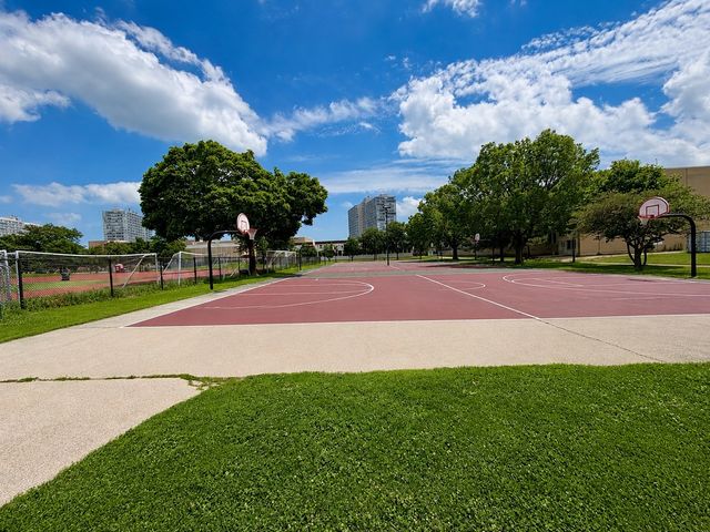2901 S Michigan Avenue 1404, Chicago, IL 60616