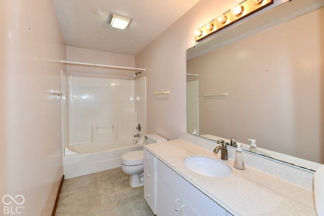 2119 Debello Court, Indianapolis, IN 46214