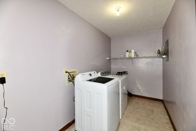 2119 Debello Court, Indianapolis, IN 46214
